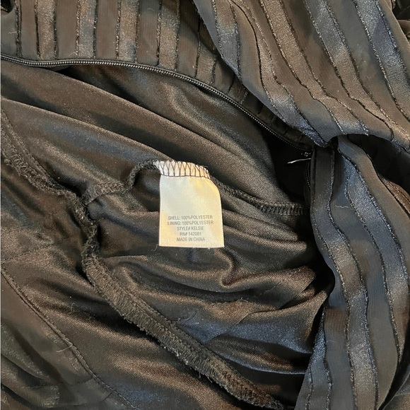 Mi Ami Womens Black Mini Romper Dress With Puff Short Sleeves Lined - Picture 10 of 13